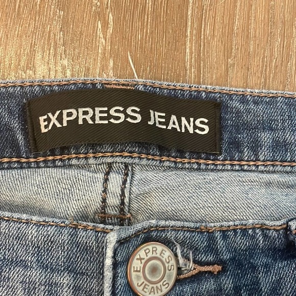 Express• Girlfriend Button-Fly Jeans - Picture 6 of 11